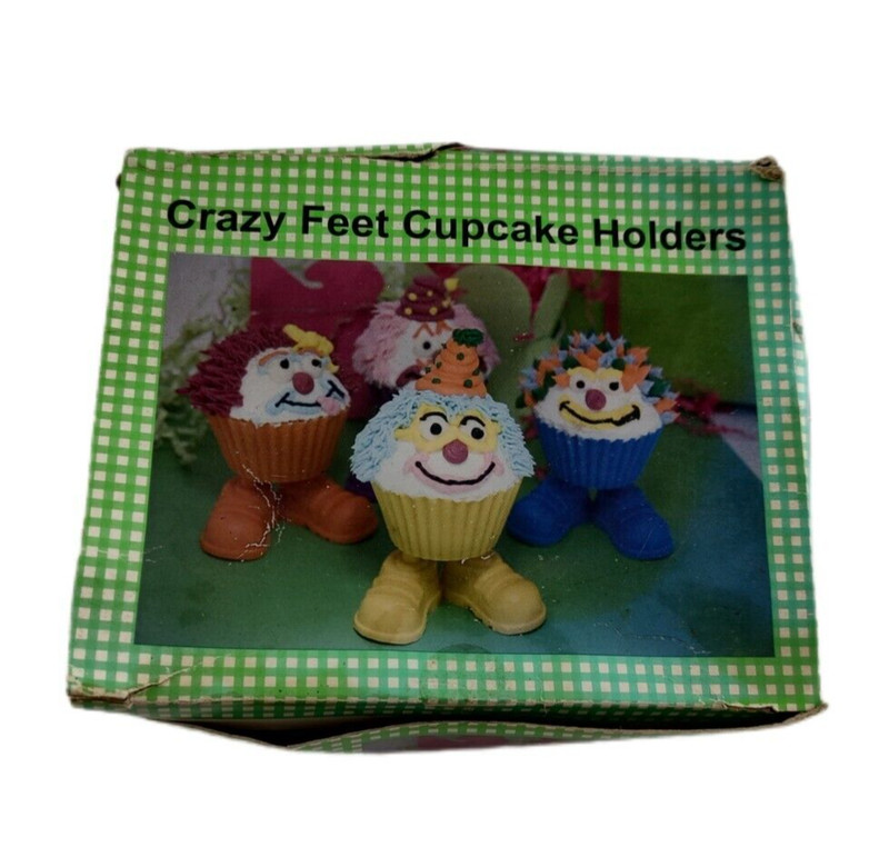 Crazy Feet Cupcake Holder Silicone Orange Purple Blue Yellow with Box gallery