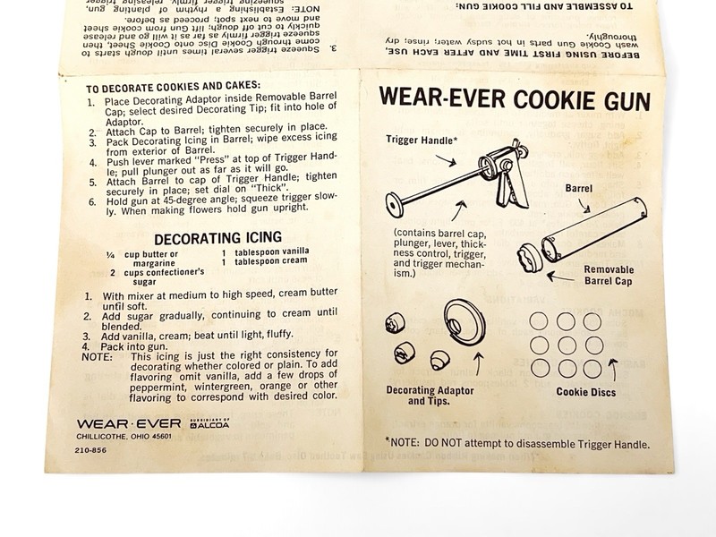 Vintage Wear-Ever Cookie Gun Pastry Decorator Trigger-Quick w/ Box Complete Set gallery