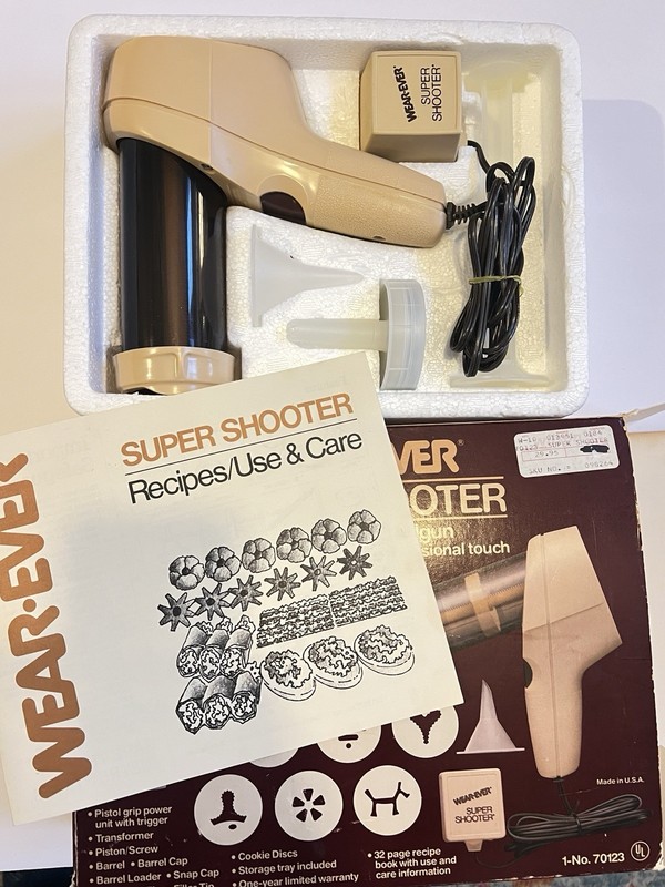 Wear Ever Super Shooter Electric Cookie Pastry Press Gun In Box #70123 Vintage gallery
