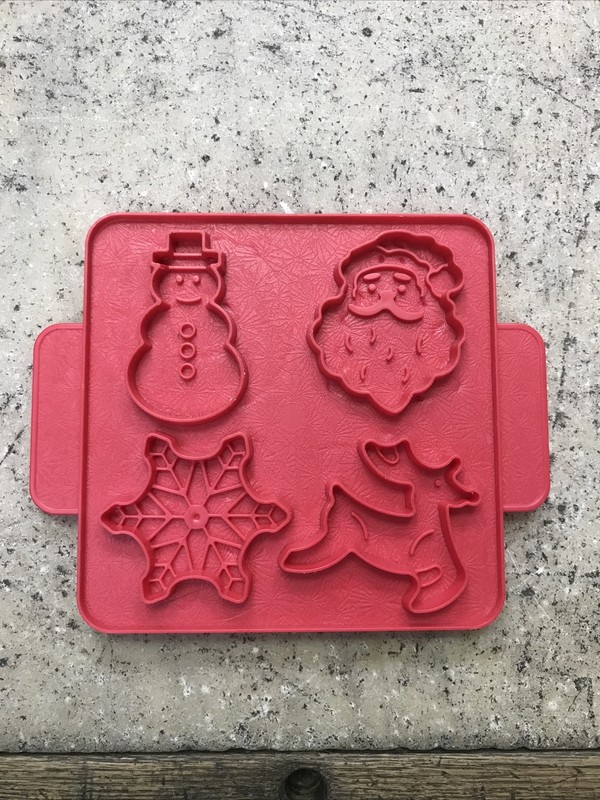 Nordic Ware Cookie Cutter 8 in 1 Reversible - Set Of 3 Seasons - Nice! Fast Ship gallery