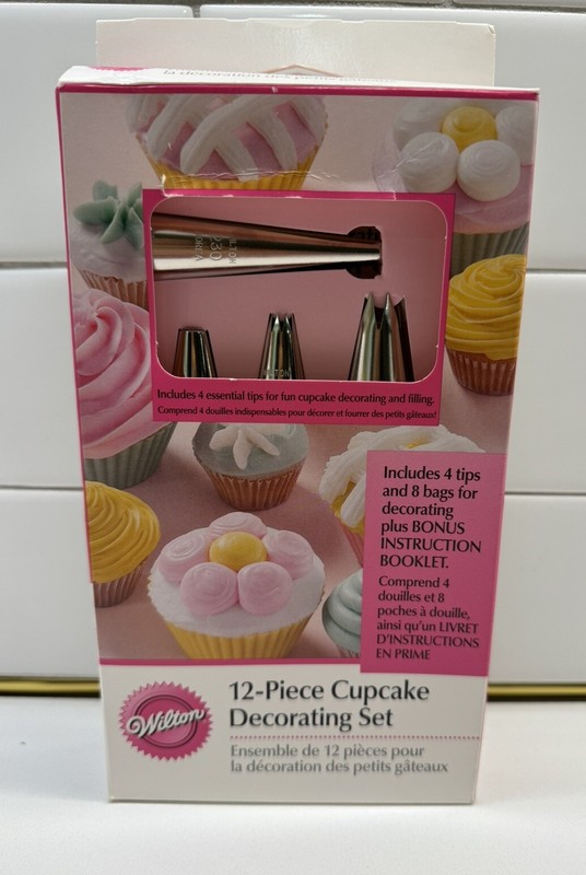 Wilton 12 Piece CupcakeDecorating Set