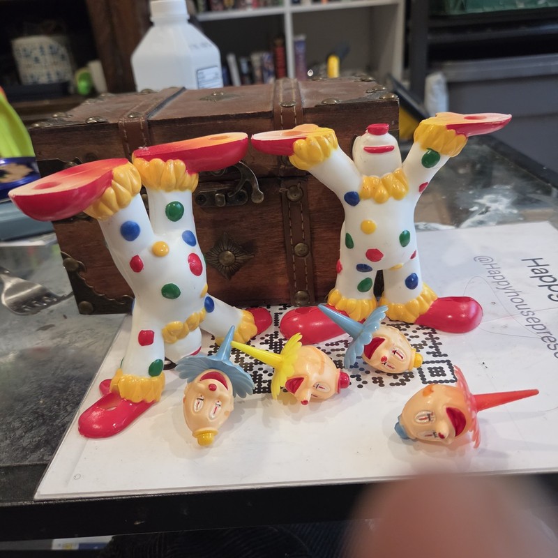 1973 vintage Pair Of Wilton clown cake plate holders Plus 4 Cake Toppers
