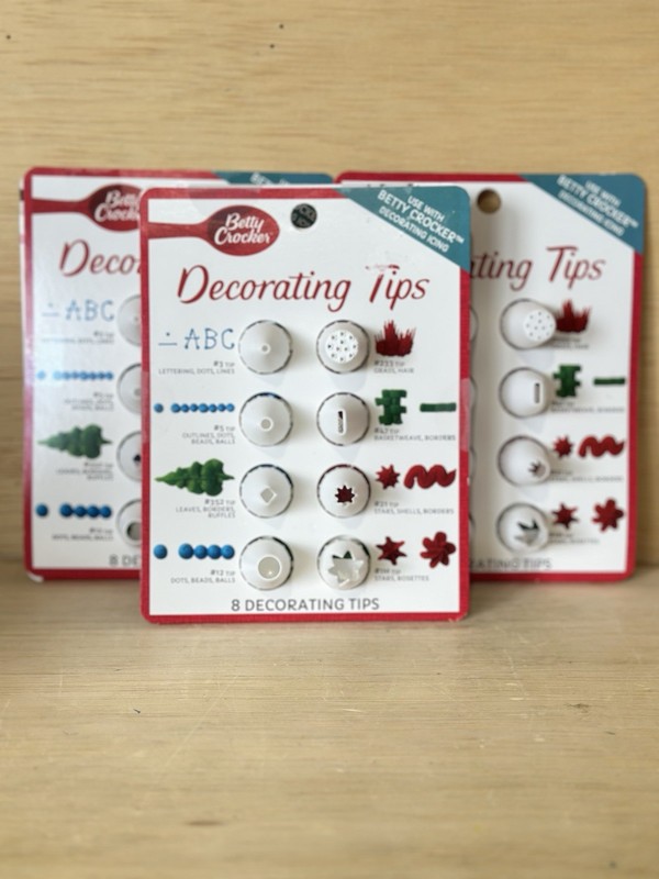 3-Cake Decorating Tips Betty Crocker Decorating Tips Set Includes 8 Tips Ea =24