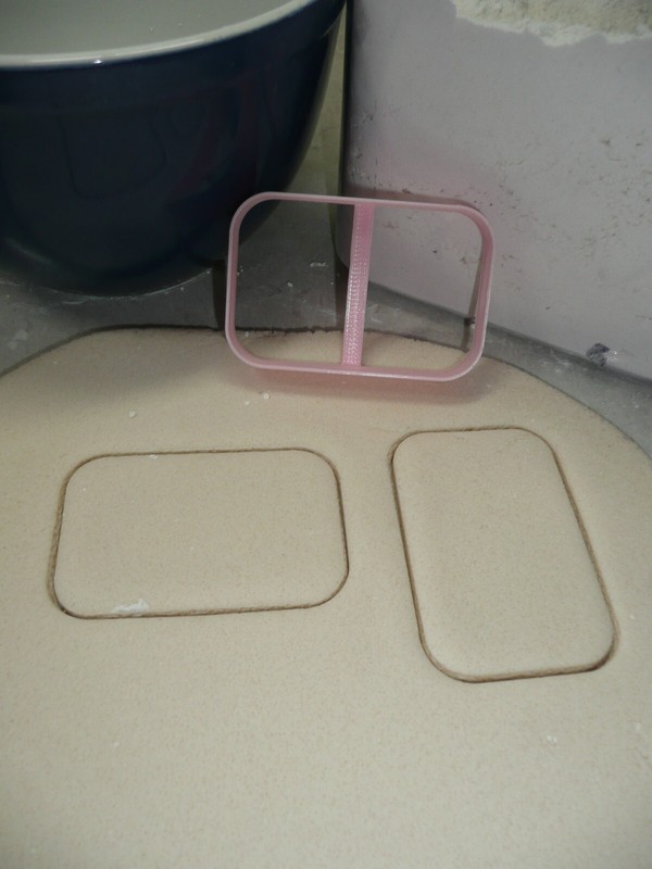 CURVED RECTANGLE FRAME SHAPE COOKIE CUTTER MADE IN USA PR5156 gallery