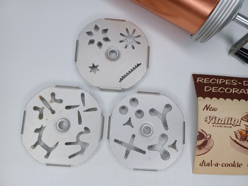 Vintage Vitality Aluminum Dial-A-Cookie Cookie Press W Instructions gallery
