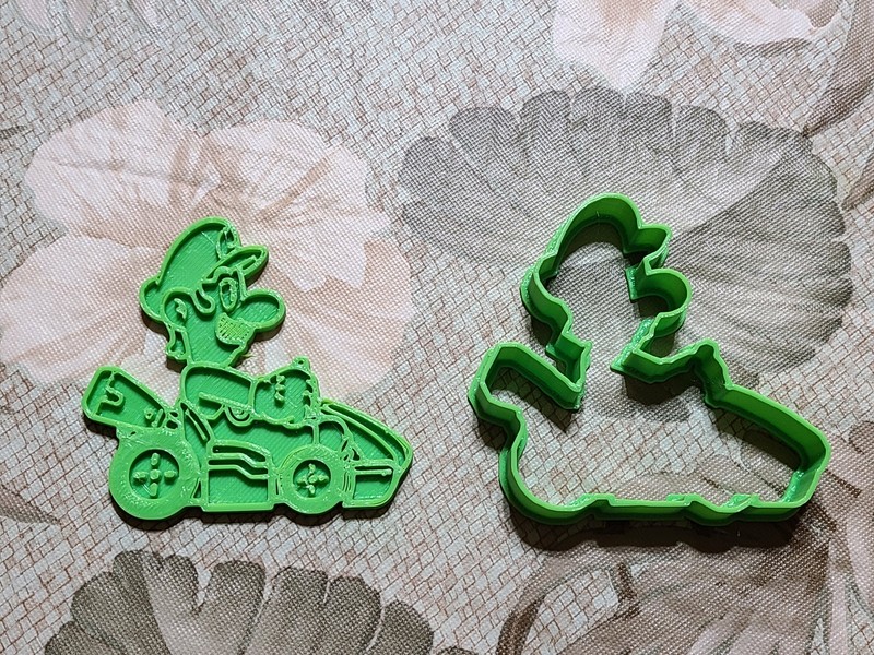 Mario Kart Luigi Cookie Cutter/Mario Kart Cookie Cutter/Fondant Cutter/Playdoh C