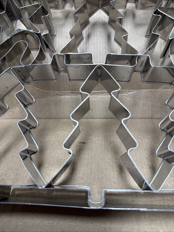 21 Cookie Sheet Cookie Cutter Multiple Christmas Shapes in one Press (Vintage?) gallery