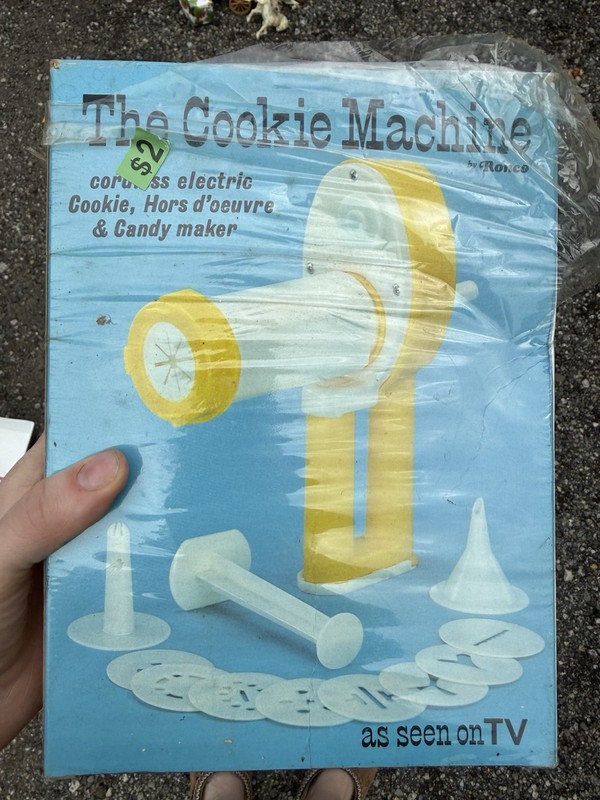 Vintage The Cookie Machine by Ronco as seen on TV cordless electrical maker,new