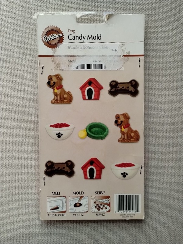 Wilton Dog Candy Mold Plastic Rare 2007 gallery