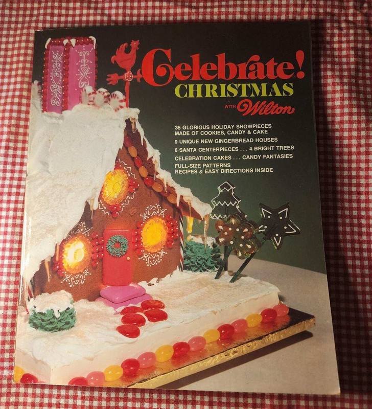 Set of 2 Vintage Wilton Celebrate Christmas Patterns & Recipes gallery