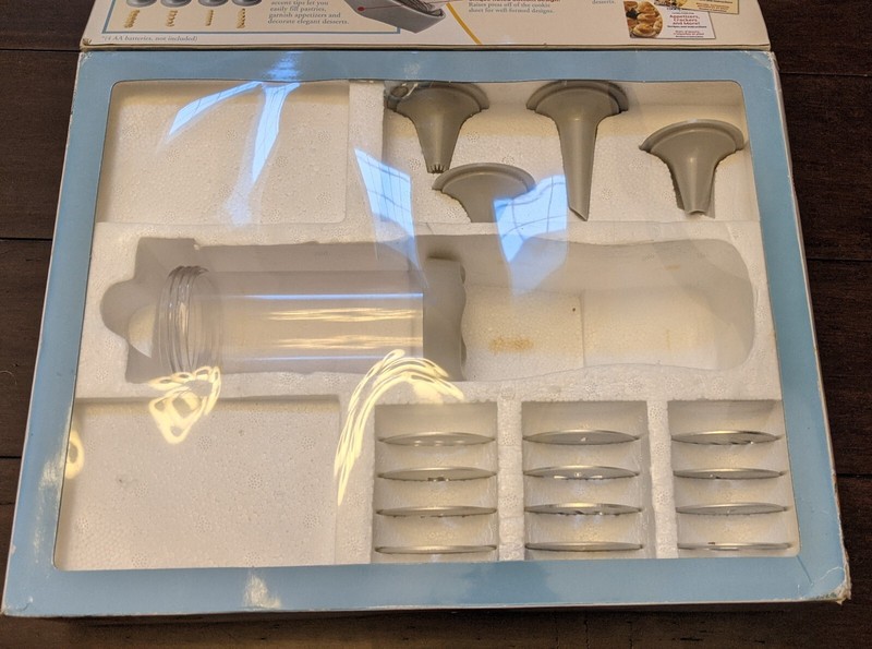 Wilton Cookie Master Plus Cordless Cookie Press Parts Replacement Pieces Discs