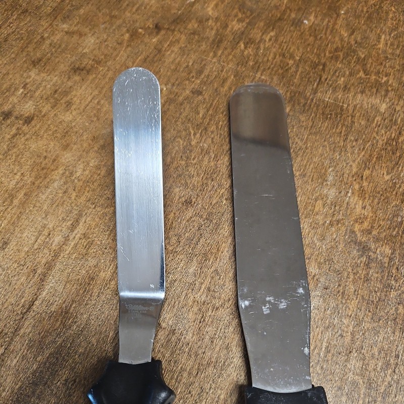 Wilton Stainless Steel Japan Icing Frosting Flat Spatula & Angled offset spatula gallery