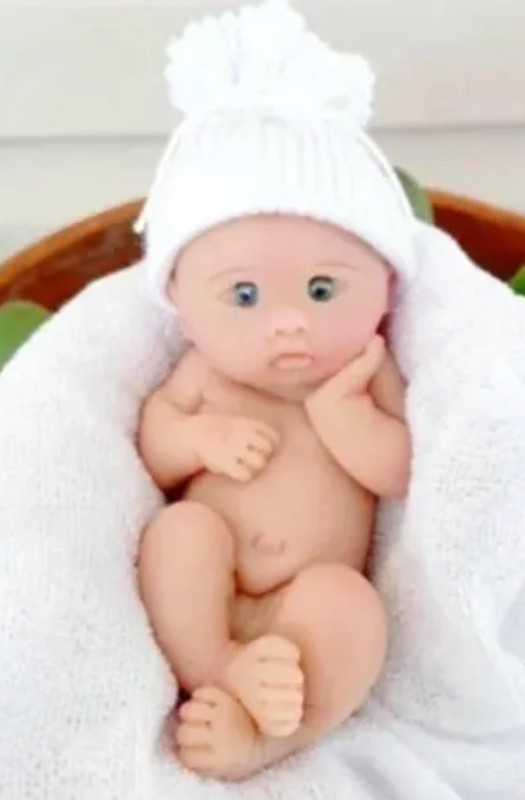 Fondant Silicone Mold, 3D Sleeping Baby Shape Silicone Baking Tool for Cake Topp gallery