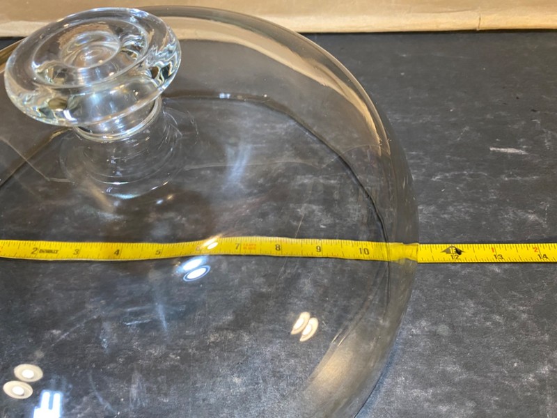 Clear 11" Cake Cloche - Thick - 2.5 inch diameter handle. GORGEOUS gallery