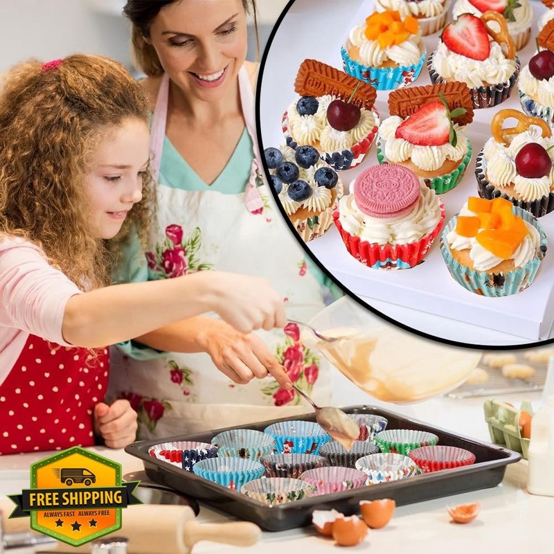 Kiopdse Christmas Red Cupcake Liners 100 ct gallery