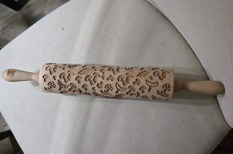 Wood Embossing Rolling Pin Mushrooms & Leaves Made in Poland Mood for Wood