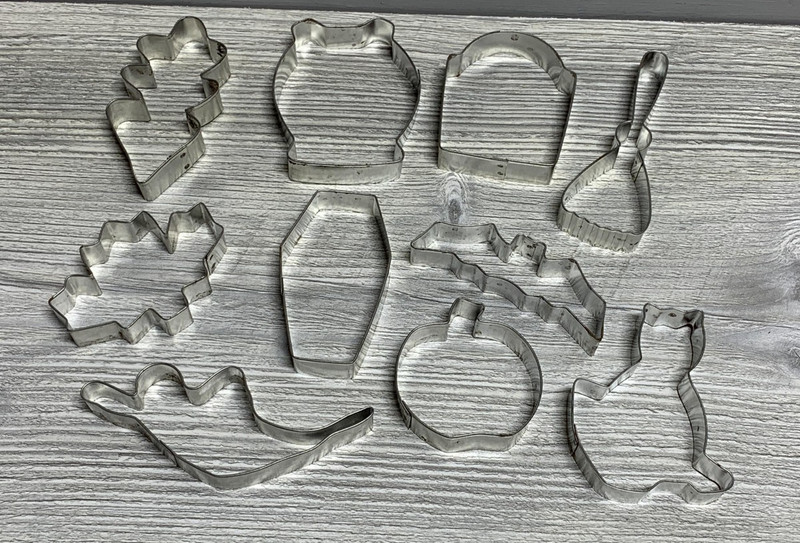 Halloween Cookie Cutters Set Of 10 Steel Silver Cat Ghost Pumpkin Bat Coffin