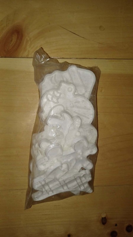 New Tupperware Cookie Cutters Christmas Halloween Easter Valentines Thanksgiving gallery