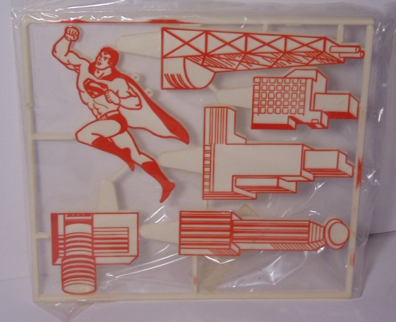 1978 NOS New Vintage Superman Toy Cake Topper Metropolis City DC Comics WILTON