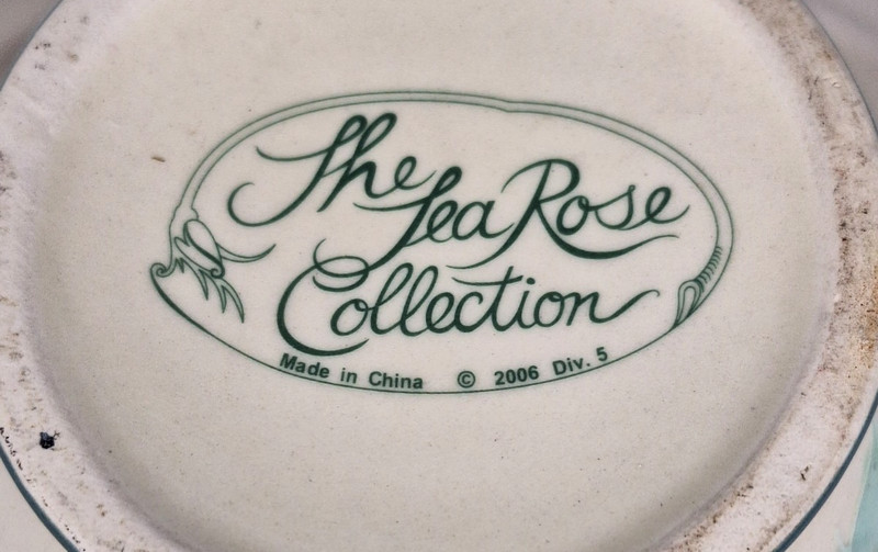 The Tea Rose Collection Cake Plate Stand 2006 Roses 9.75" gallery