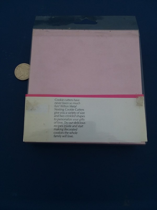 ONE set Wilton From The Heart 4 Nested Heart-shaped Cookie Cutters Valentine. gallery