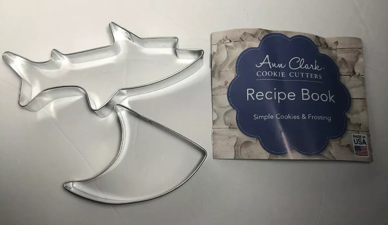 Shark & Fin Set Cookie Cutters Ann Clark 2-Pc Recipe Booklet New gallery