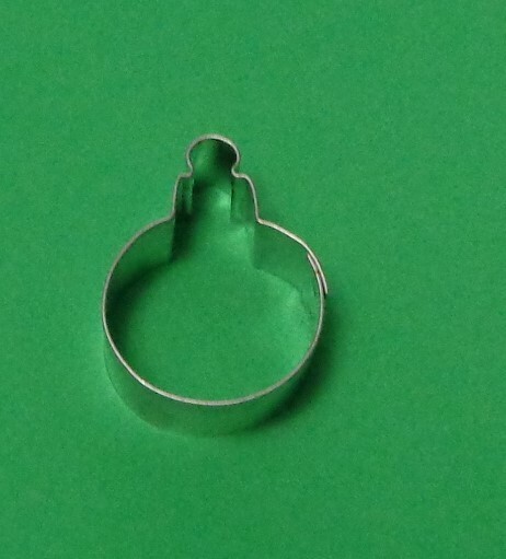 New Tin Christmas Mini Ball Ornament Cookie Cutter
