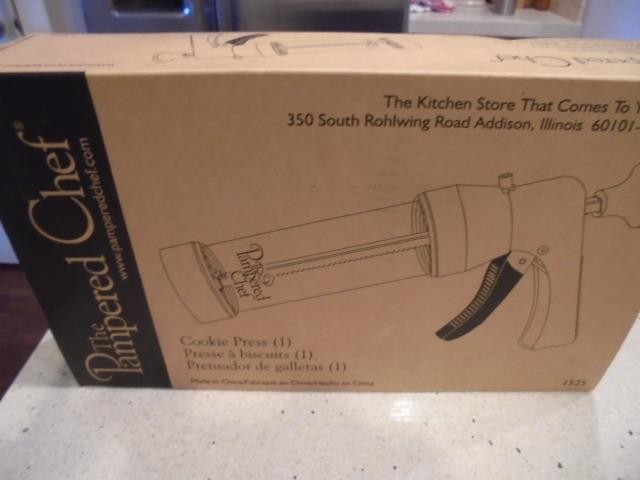 The Pampered Chef Cookie Press #1525 new open box ~ low fast shipping!