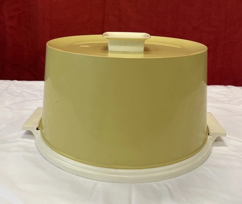 MCM Cake Pastries Carrier Olive Grn Plastic Storage Flower Graphics Vintage 14" gallery