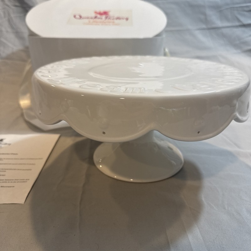 Quacker Factory Lifestyles Celebrations Pedestal Plate White With Charms