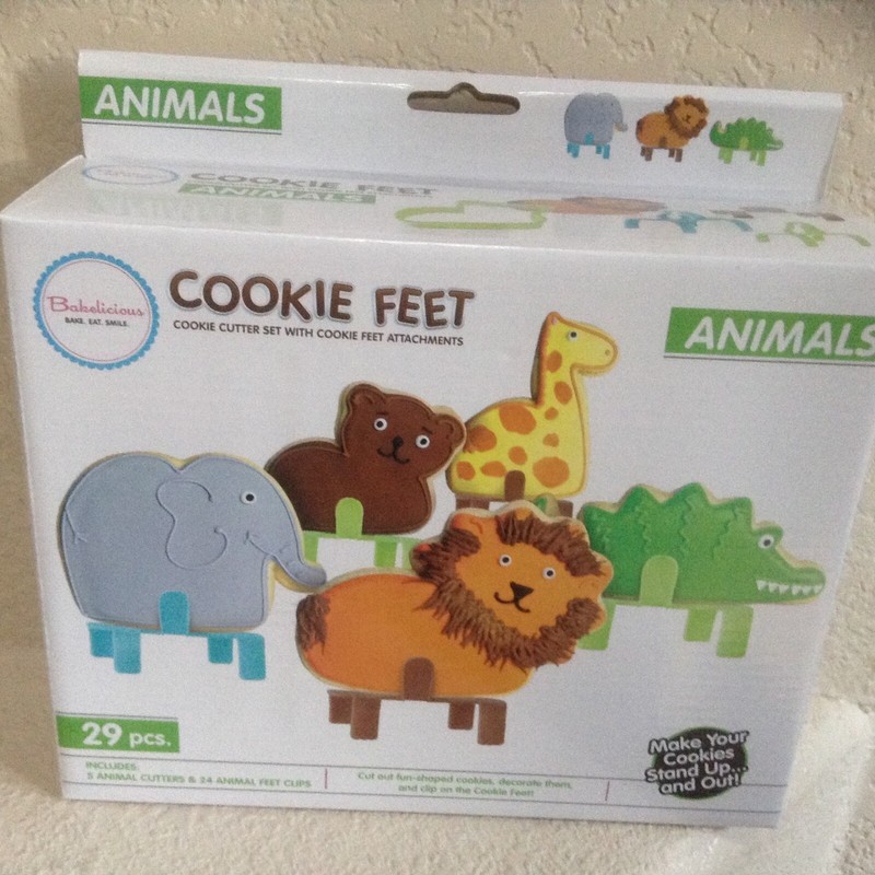 Bakelicious 73878 Animal Cookie Cutters and Feet Set, 29-Piece NIB