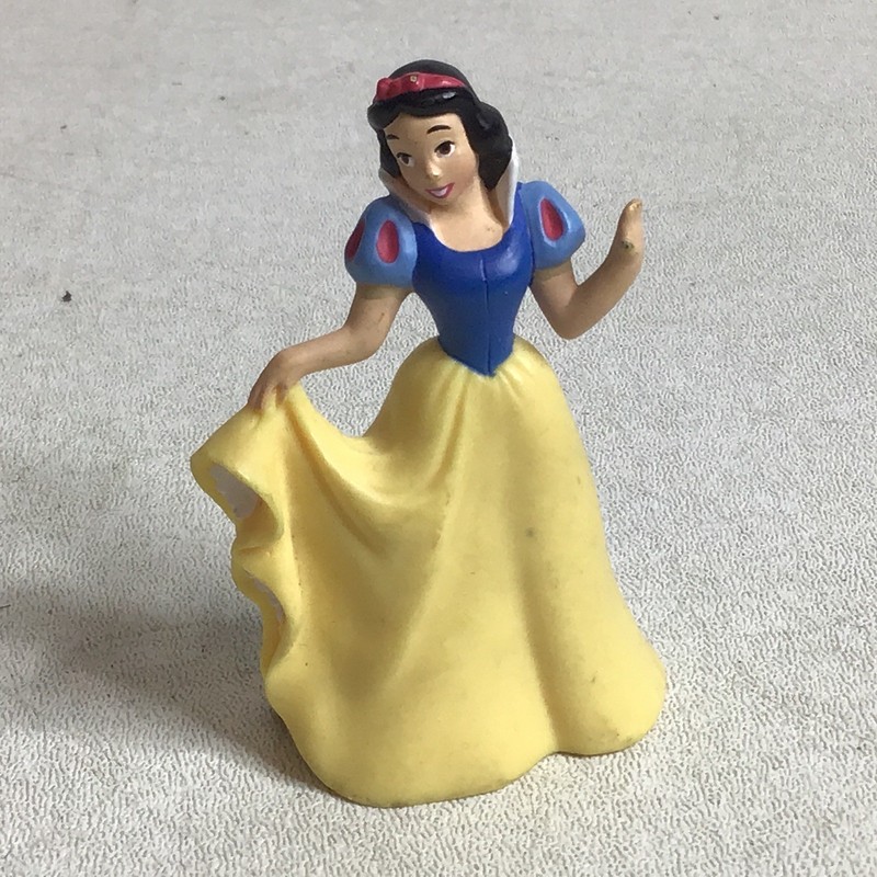Disney Princess Snow White Cake Topper / Figurine