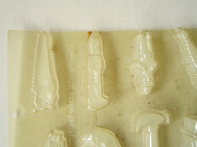 VINTAGE Lot of 4 Plastic Chocolate Candy Molds Holiday and Misc. gallery