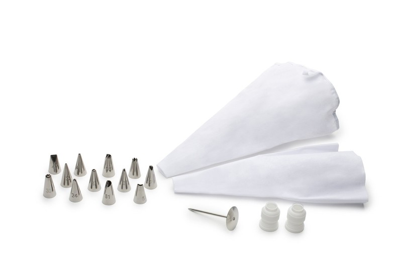 Fox Run Icing Decorating Set, 17-Piece 17 Piece, Multicolor