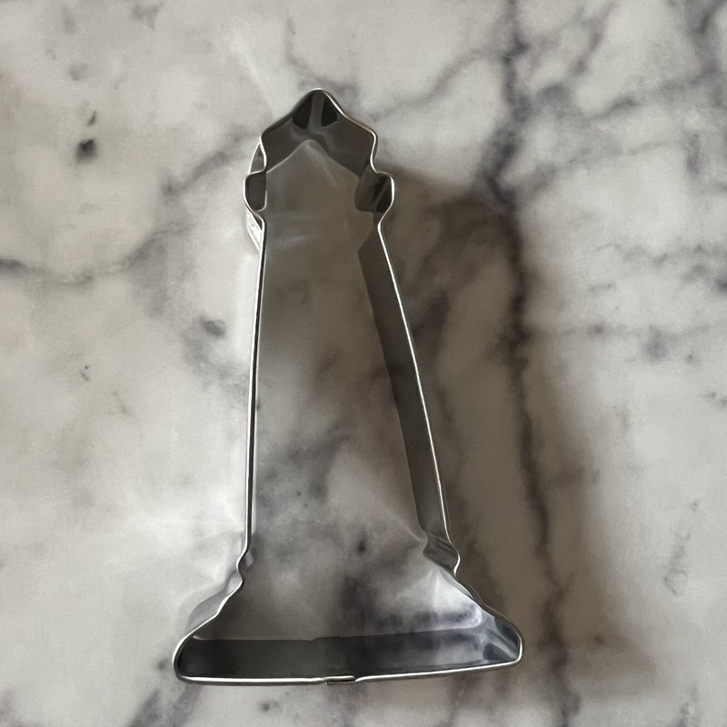 Lighthouse Shaped Cookie Cutter Metal 4.5 Inch Nautical 1069 R&M NWT gallery