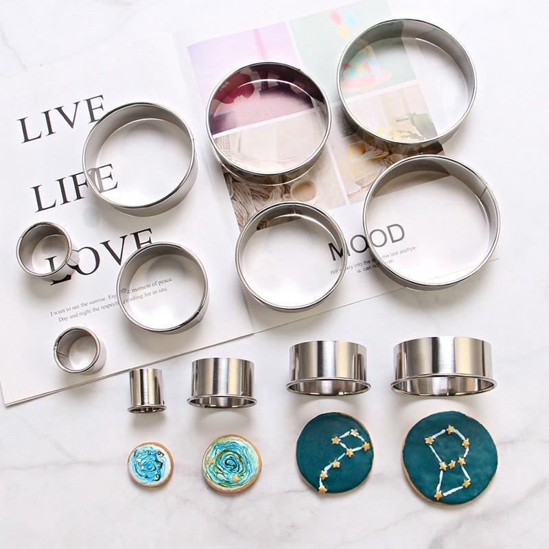 12 PCS Stainless Steel Round shape Cutting Cookie Molds mousse Cake Ring BakIng gallery