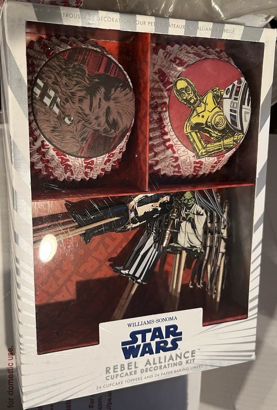Star Wars Cupcake Decorating Kits, 2 sets, Galactic Empire and Rebel Alliance gallery