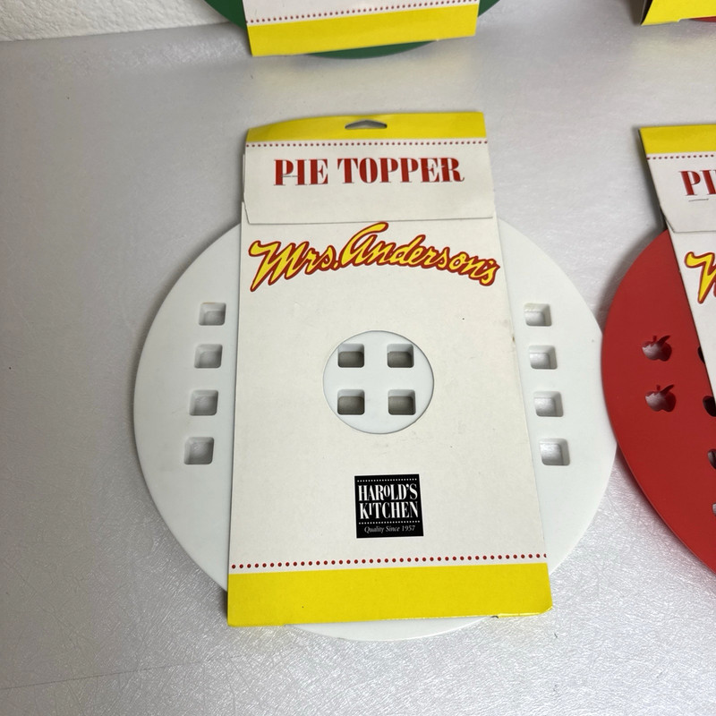 4 x Lattice Plastic Pie Toppers Apple, Tree, Square and Heart-Shaped Vent Holes gallery