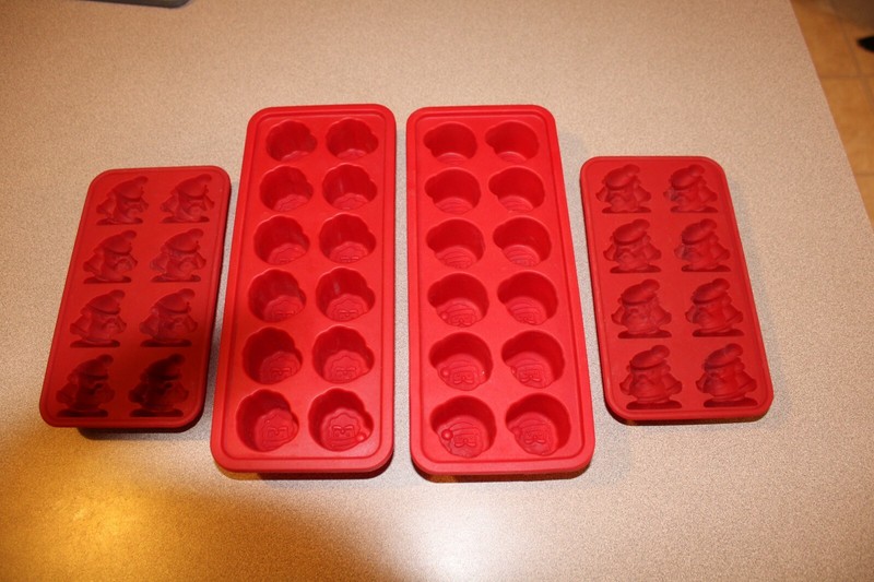 4 Christmas Santa Chocolate Cake Ice Mold Tray Bakeware Mold Candy Silicone