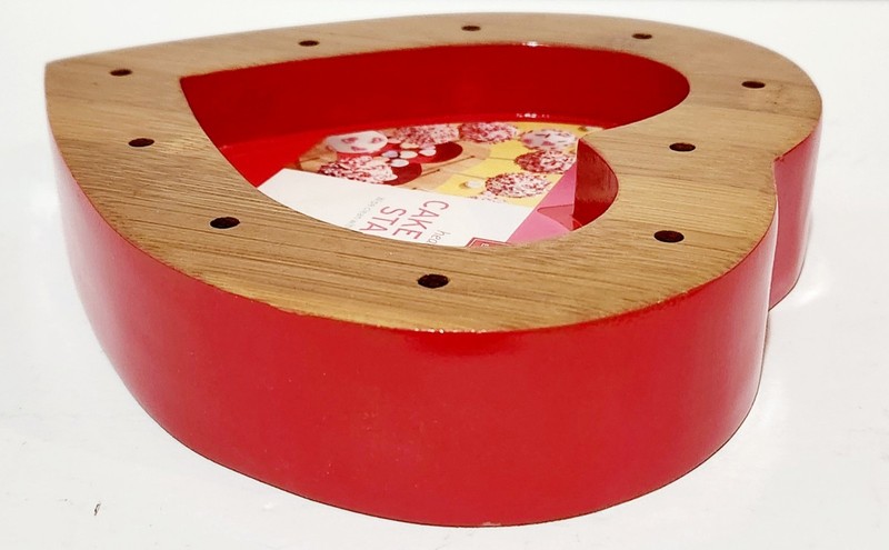 2013 Wooden Heart-Shaped Cake Pop Stand gallery