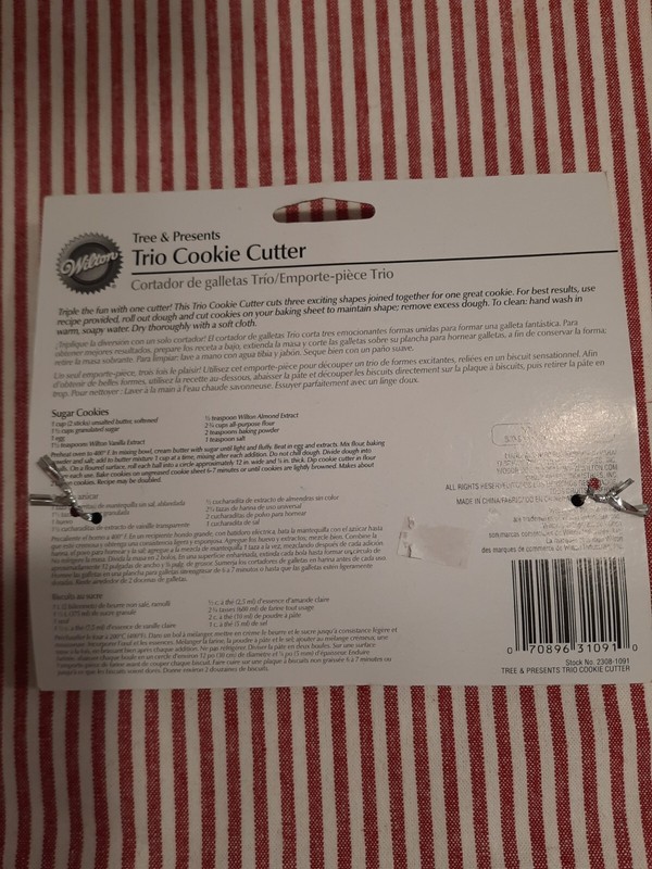 Wilton Christmas Cookie Cutter Sets, Two 3-Piece, OneTrio Cutter, Christmas!! gallery