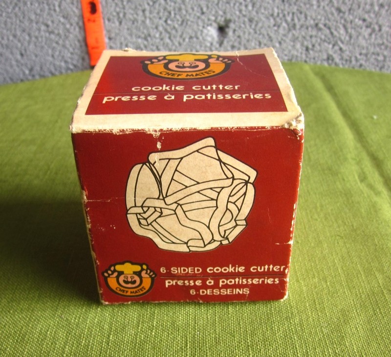 EMPIRE CUTLERY baking toy Six-Sided Cookie Cutter kitchen novelty in box gallery