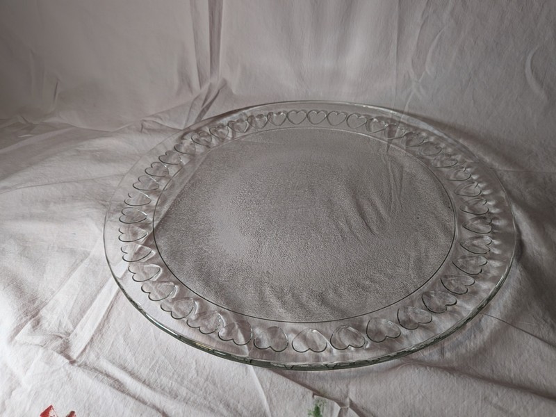 Decorative Cake Plate With Hearts gallery
