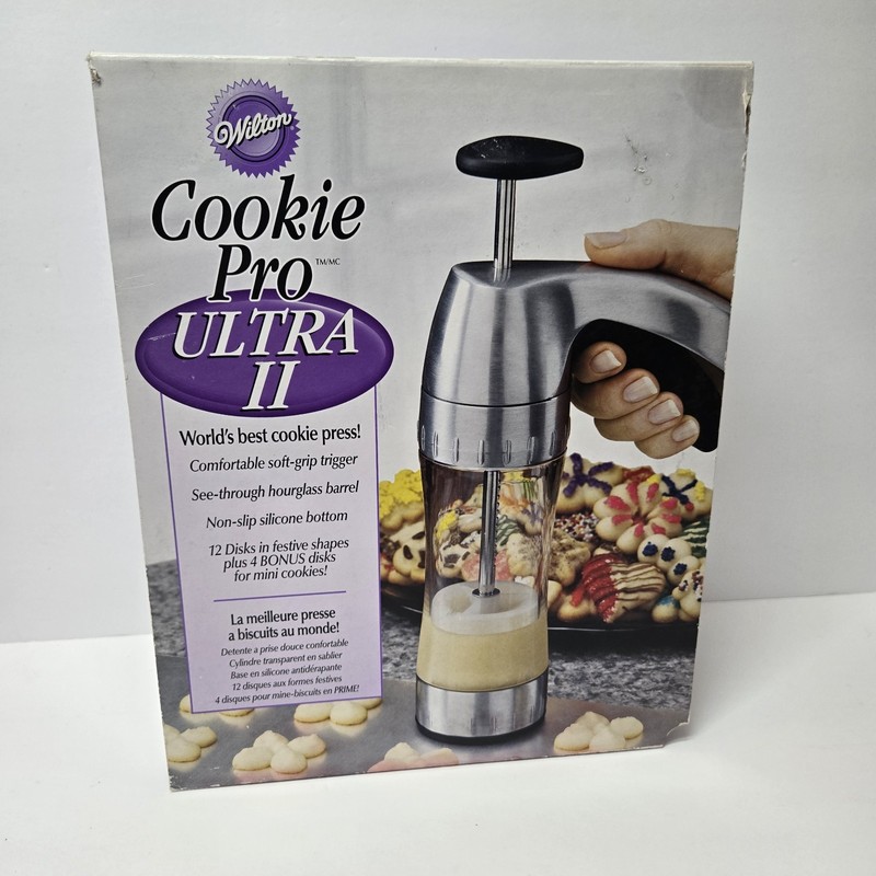 Vintage Wilton Cookie Pro Ultra II Cookie Press w 16 Disks Spritz Maker Holiday