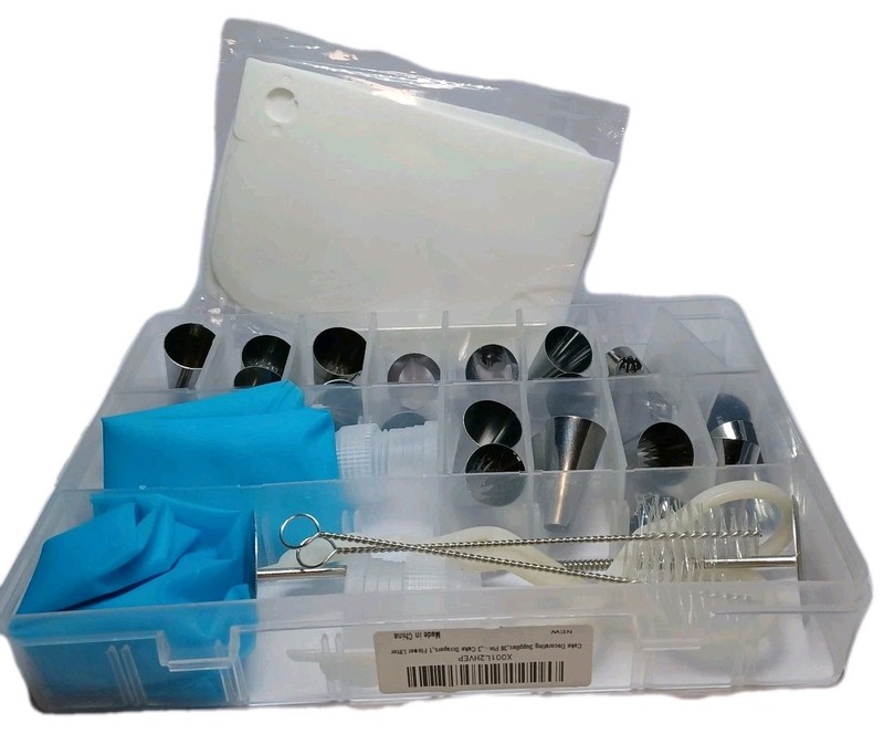 Cake Decorating Kit 36 pc Set Bags Tips Scrapers Flower Lift