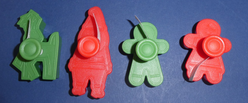 NEW, UNUSED LOT OF 4 STIR CHRISTMAS 2″- 3″ COOKIE MINI STAMPERS WITH TAGS