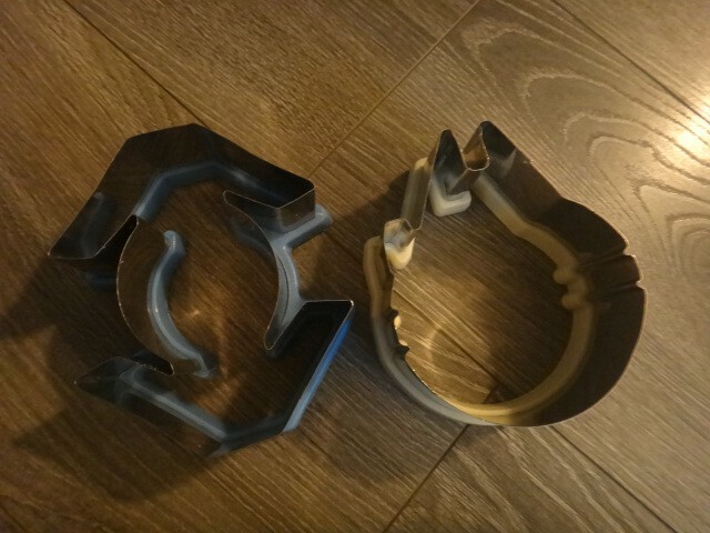 STAR WARS Sandwich Cutters Cookie William Sonoma Tie fighter Millennium Falcon gallery