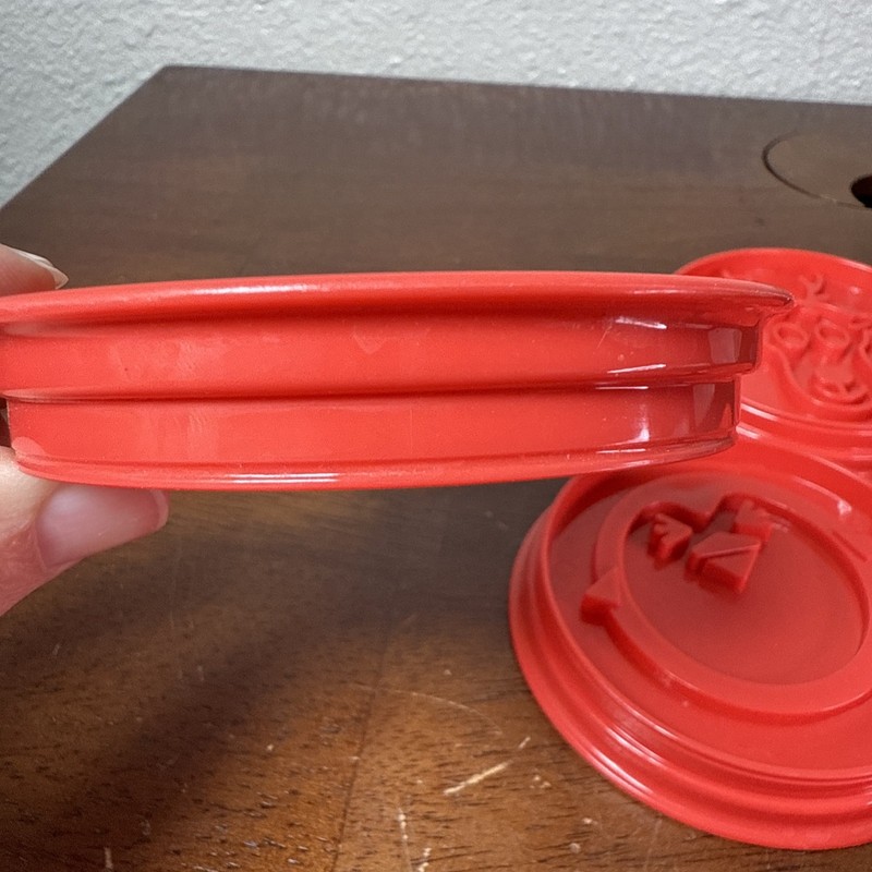 Pampered Chef Christmas Cookie Cutters Set of 7 Stackable Red Kid Safe gallery