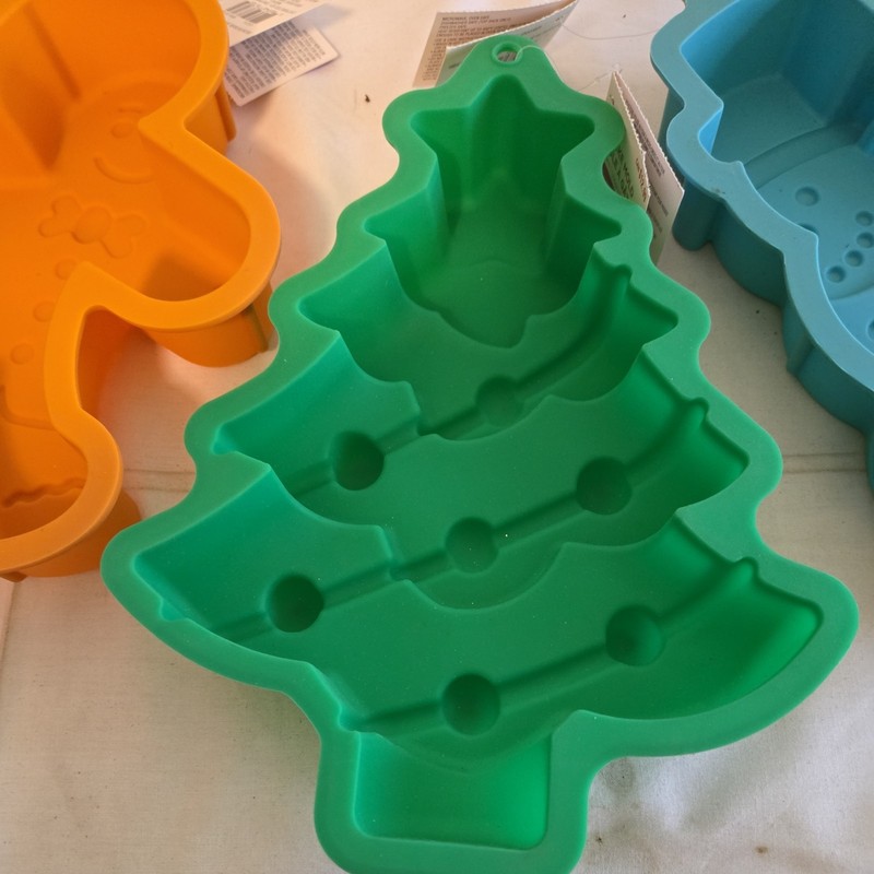 Lot of 3 Christmas 11" long, 2" thick snowman gingerbread man. tree molds gallery