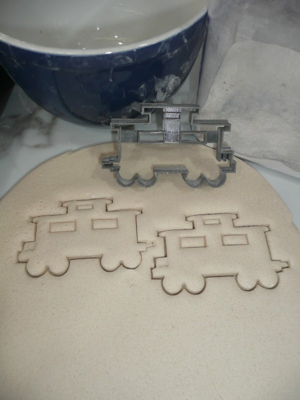 CABOOSE 2 WITH BALCONY LANDING TRAIN CAR COOKIE CUTTER USA PR5321 gallery